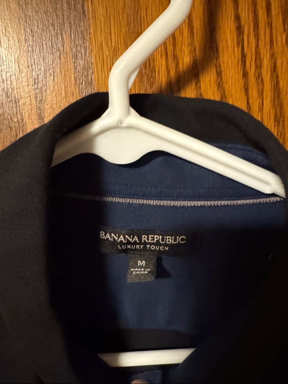 Banana Republic Men's Black Long-Sleeve Button-Down Shirt - Picture 2 of 2